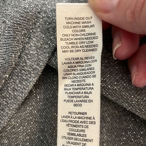 Chico’s Women’s Long Sleeve Glittery Silver Crewneck Blouse XL - Picture 7 of 7